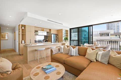 Successful Airbnb property: Beachfront Luxury in Palm Beach