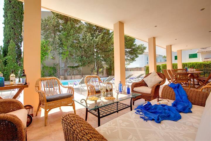 Marquesa gallery image 2