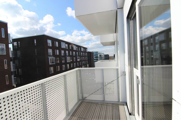 2-BR apartment w/ balcony & amazing views – 172 gallery image 3