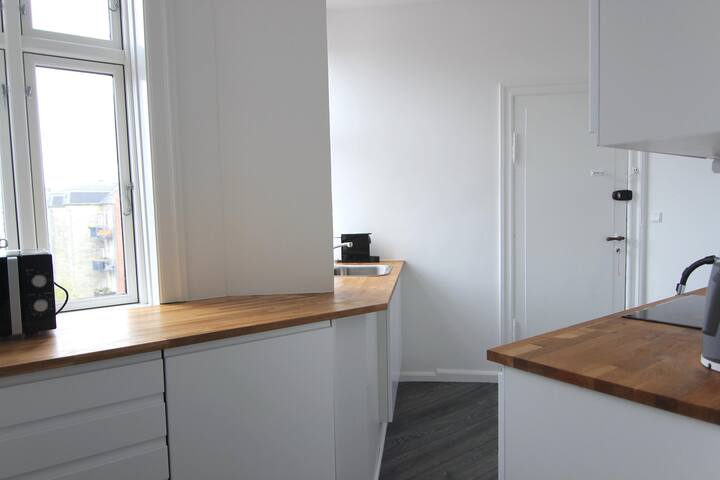 2-BR w/ a balcony in Frederiksberg C – 189 gallery image 3
