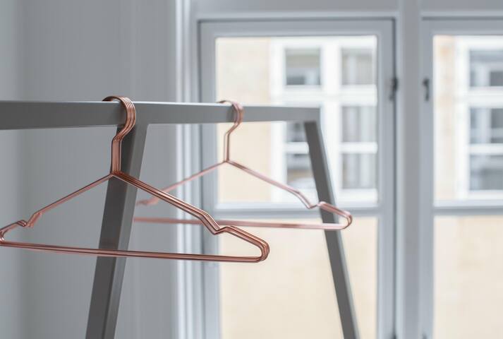 Central 2-BR apartment in the Inner city – 200 gallery image 3