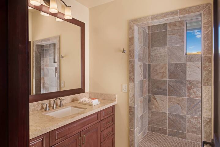 Paradise Getaway – 20% Off Sept & Oct gallery image 5