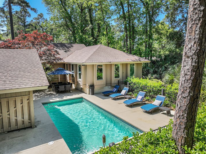 Pets ~ Upscale Decor ~ Private Pool ~ Fenced Yard - Hilton Head Island, SC