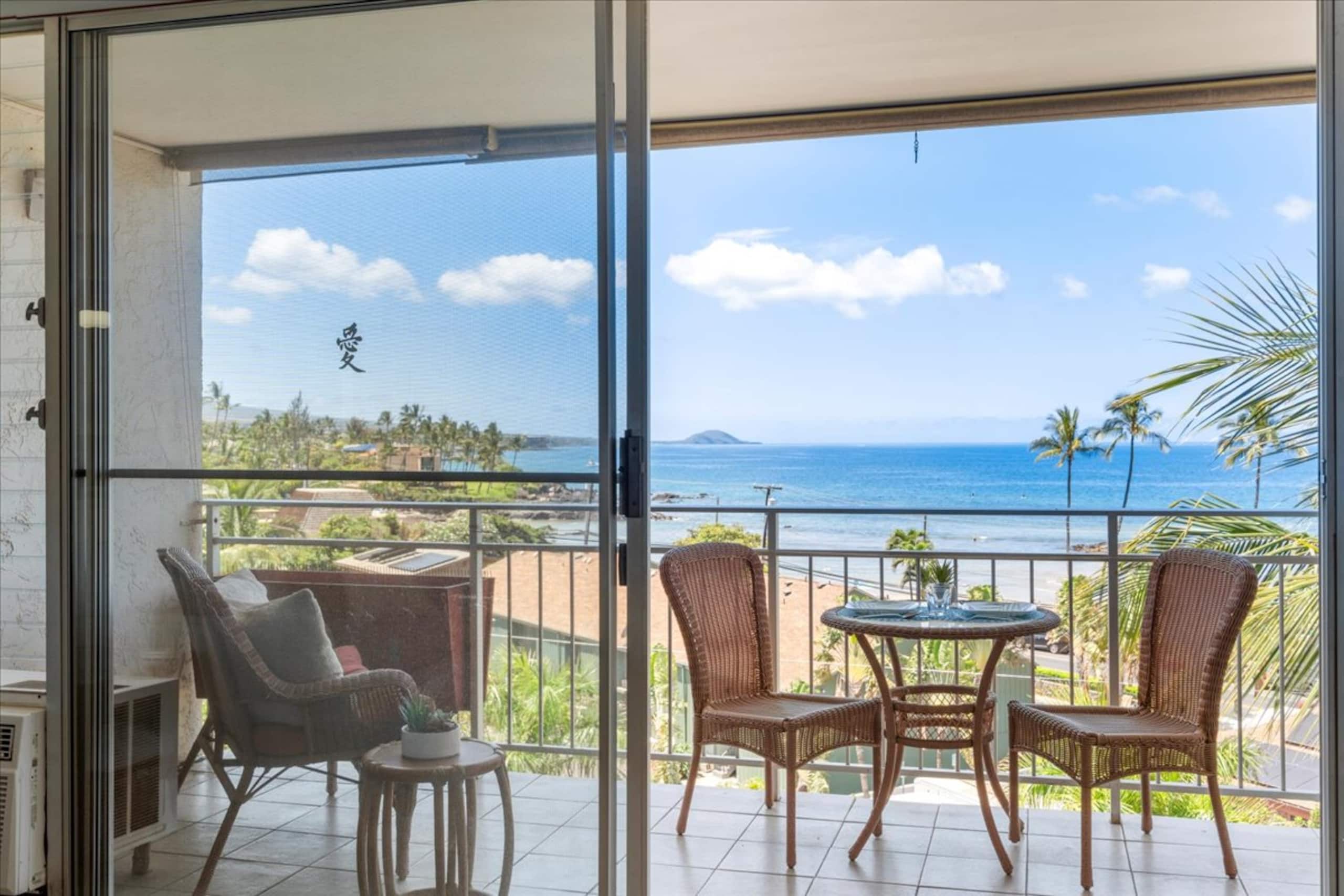 Condo in Kihei · ★4.7 · 2 bedrooms · 2 beds · 2 shared baths - Image 4