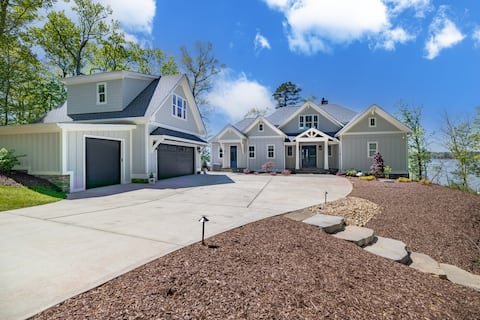 Dock Holiday | Magnificent Main Lake Views | Hot T