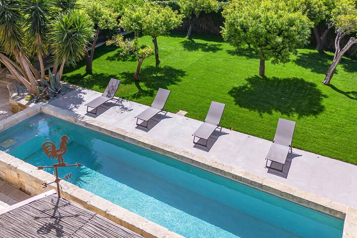 1700 luxury masseria with pool, 10′ from Otranto gallery image 2