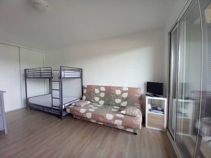 Studio Les Pieds Dans L'eau : Vue Mer, Clim, Wifi - Grimaud