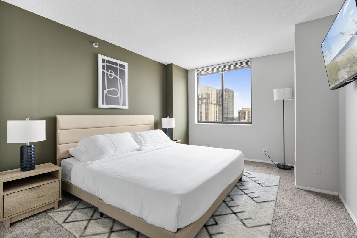 19-web-or-mls-1117 S Marquette Ave_19_Final