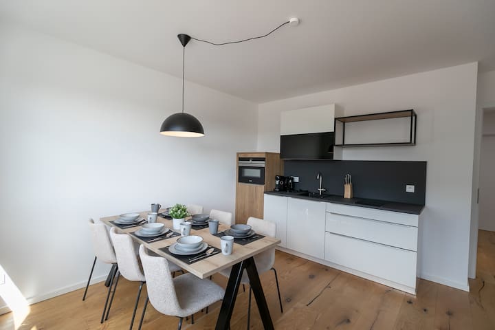 Schöne 3-Zimmerwohnung für Familien und Gruppen gallery image 2