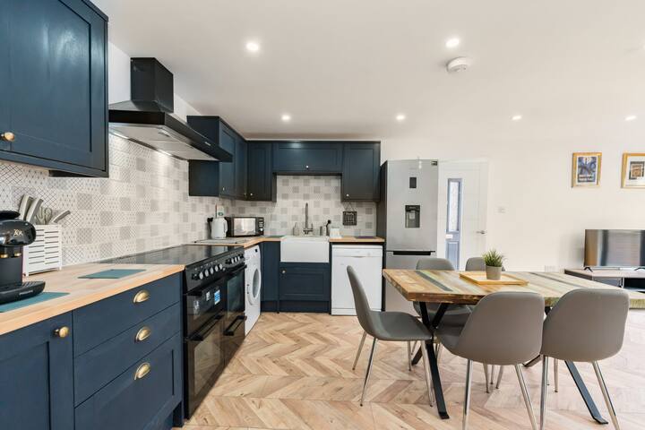 Jersey King – Stylish Bristol House! gallery image 5