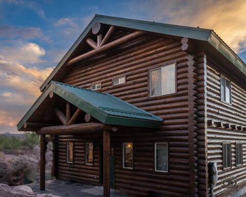 Large Gathering Cabin 15