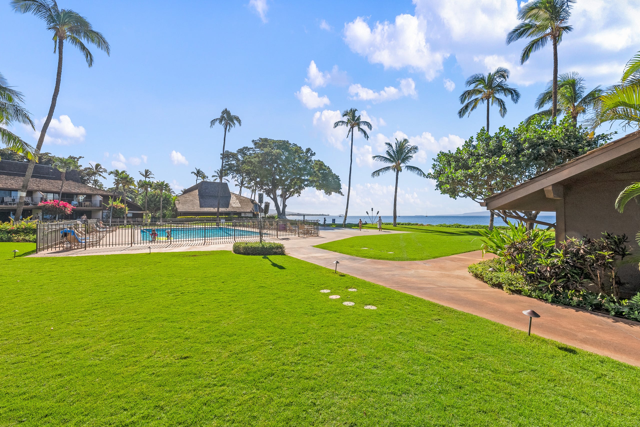 Condo in Kihei · ★4.97 · 2 bedrooms · 4 beds · 2 baths - Image 45