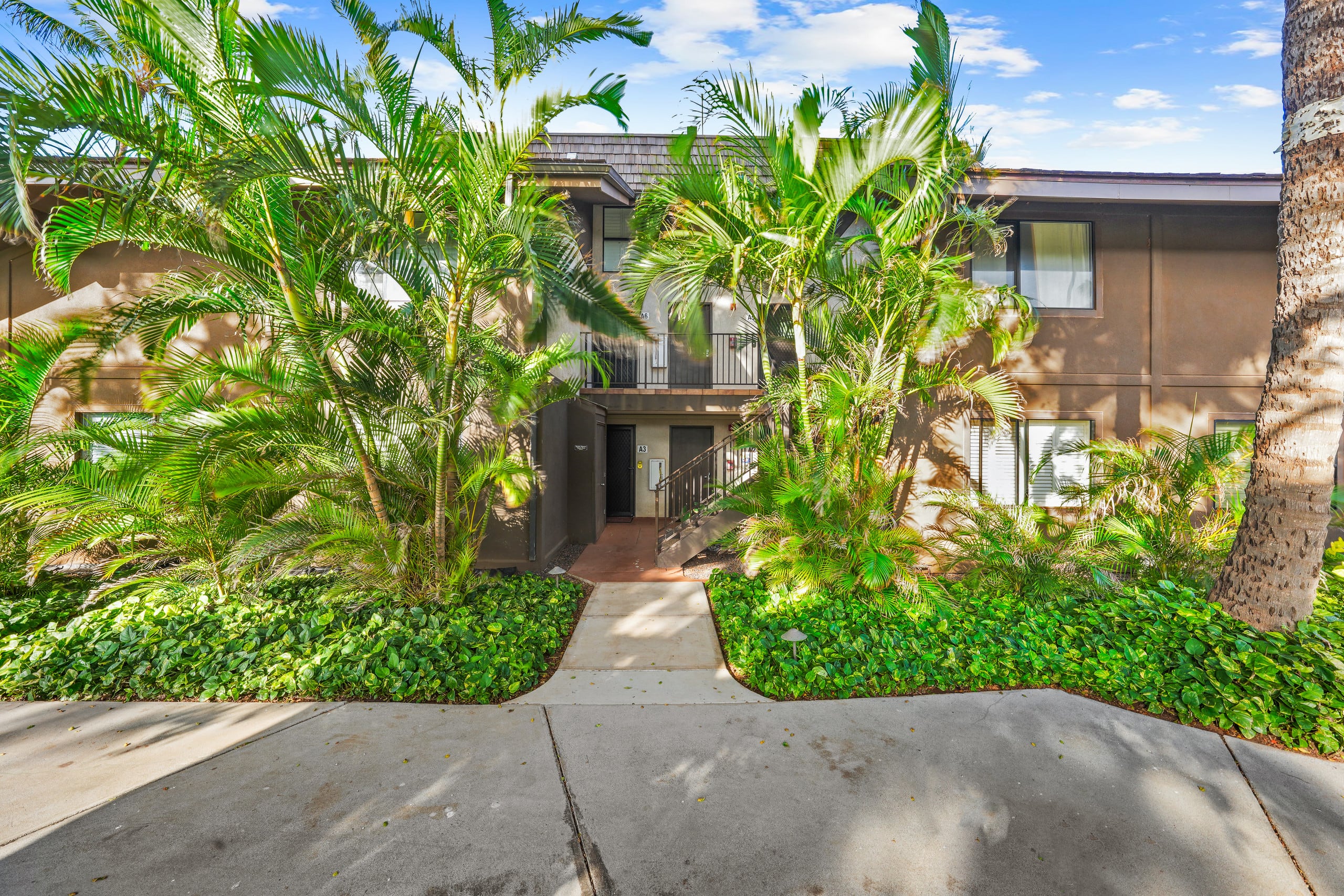 Condo in Kihei · ★4.97 · 2 bedrooms · 4 beds · 2 baths - Image 37
