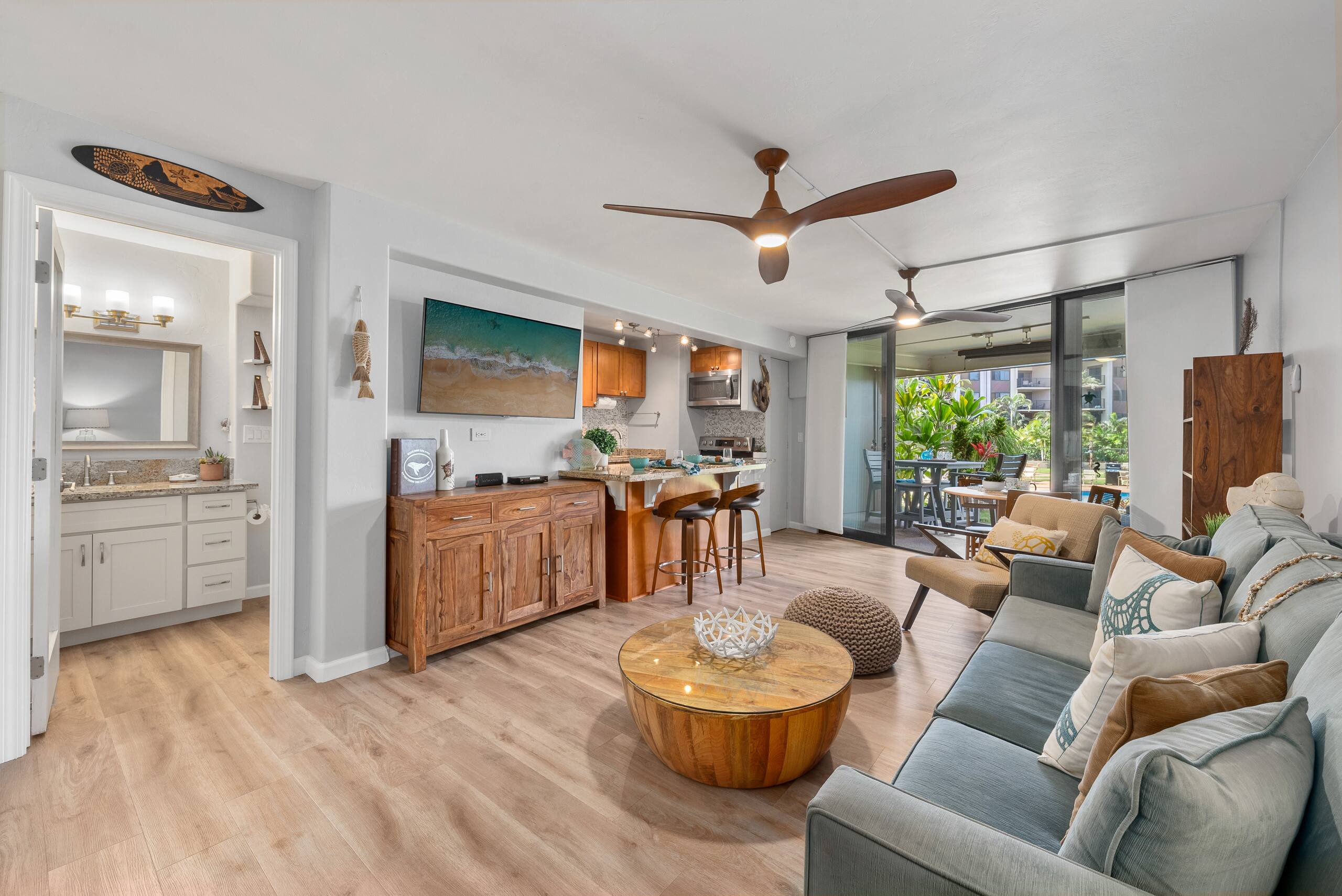 Condo in Lahaina · ★4.63 · 1 bedroom · 2 beds · 1 shared bath - Image 7
