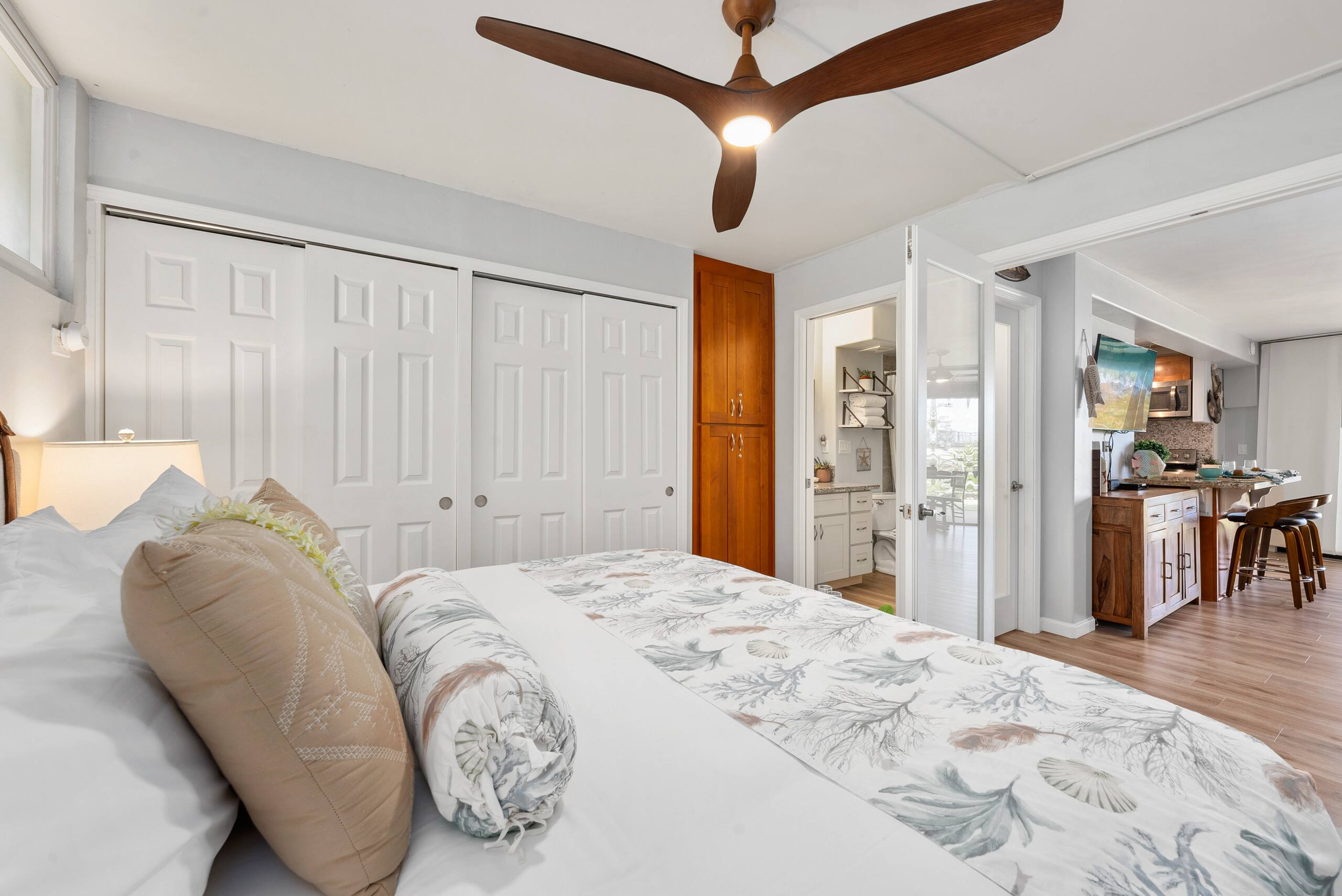 Condo in Lahaina · ★4.63 · 1 bedroom · 2 beds · 1 shared bath - Image 16