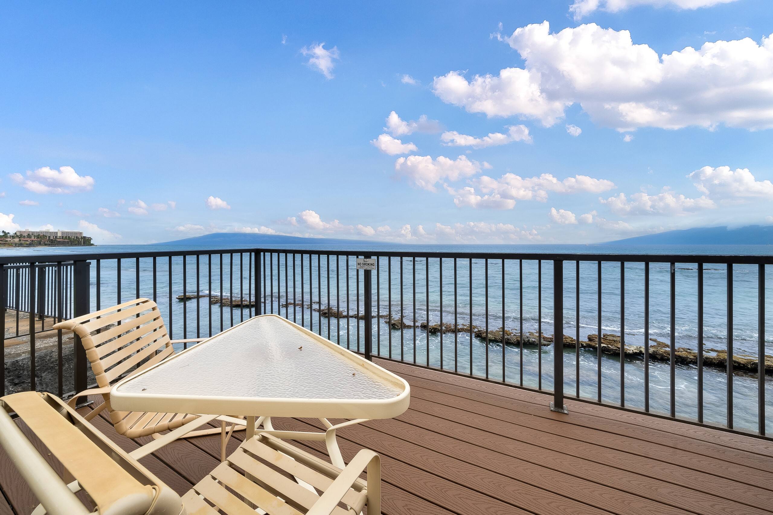Condo in Lahaina · ★4.63 · 1 bedroom · 2 beds · 1 shared bath - Image 28