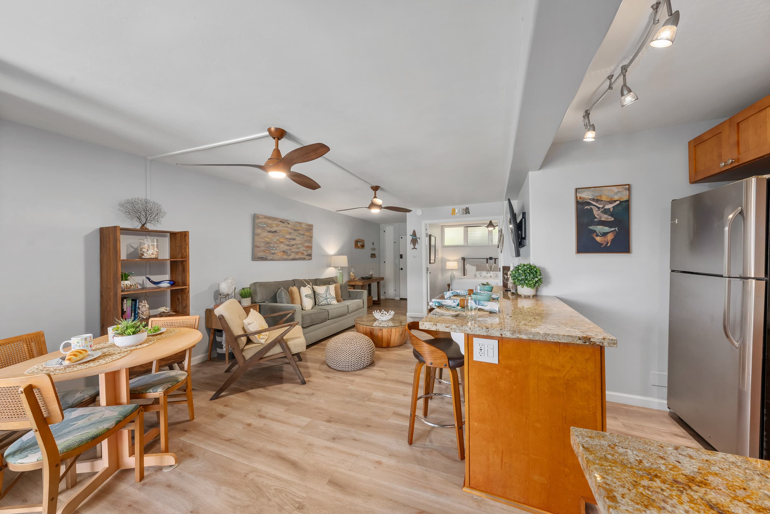 Condo in Lahaina · ★4.63 · 1 bedroom · 2 beds · 1 shared bath - Image 13