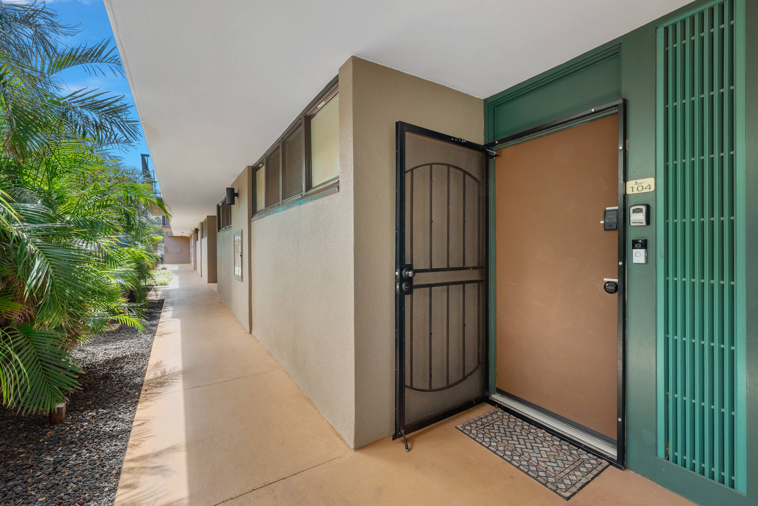 Condo in Lahaina · ★4.63 · 1 bedroom · 2 beds · 1 shared bath - Image 37