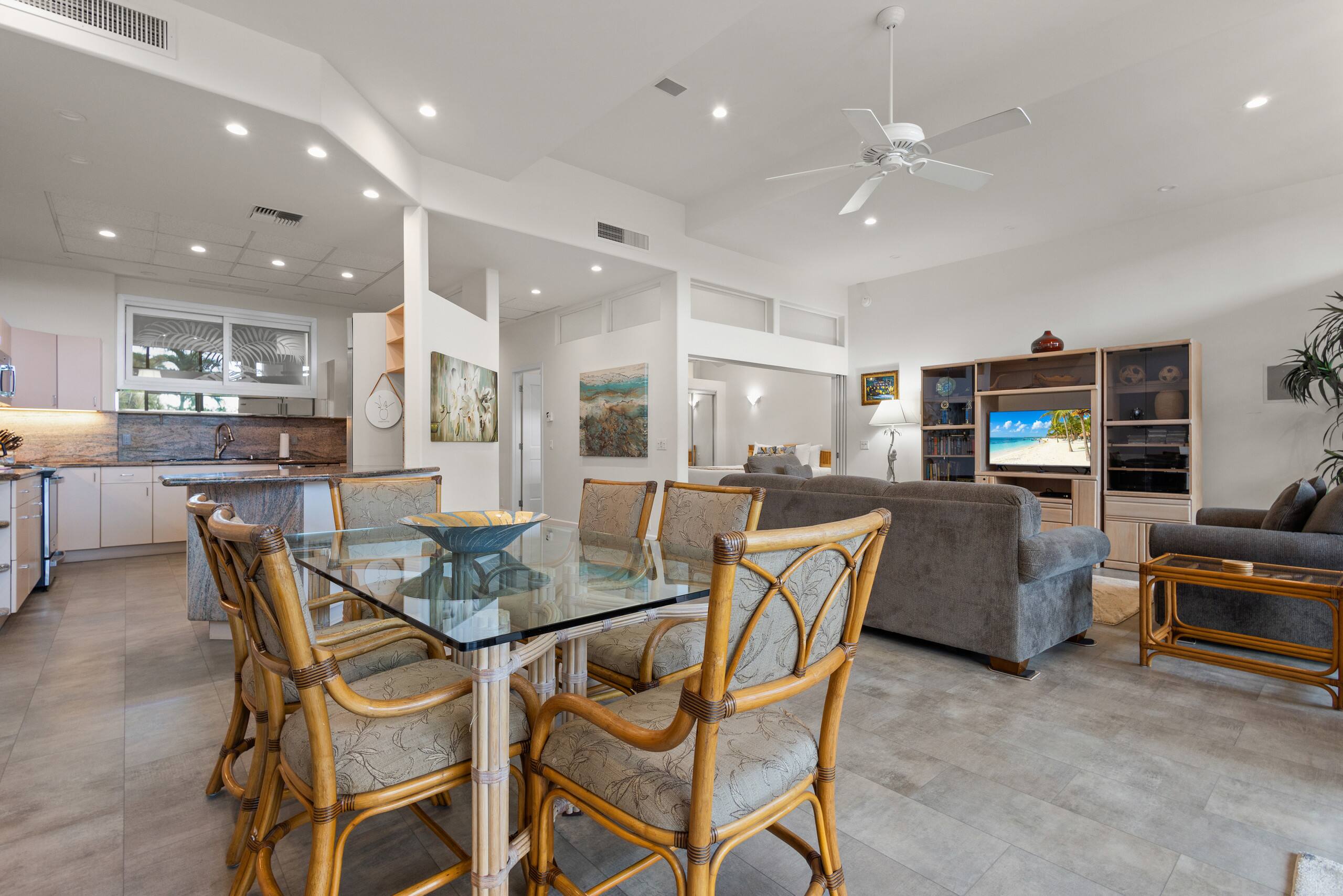 Condo in Lahaina · ★5.0 · 2 bedrooms · 3 beds · 2.5 baths - Image 18