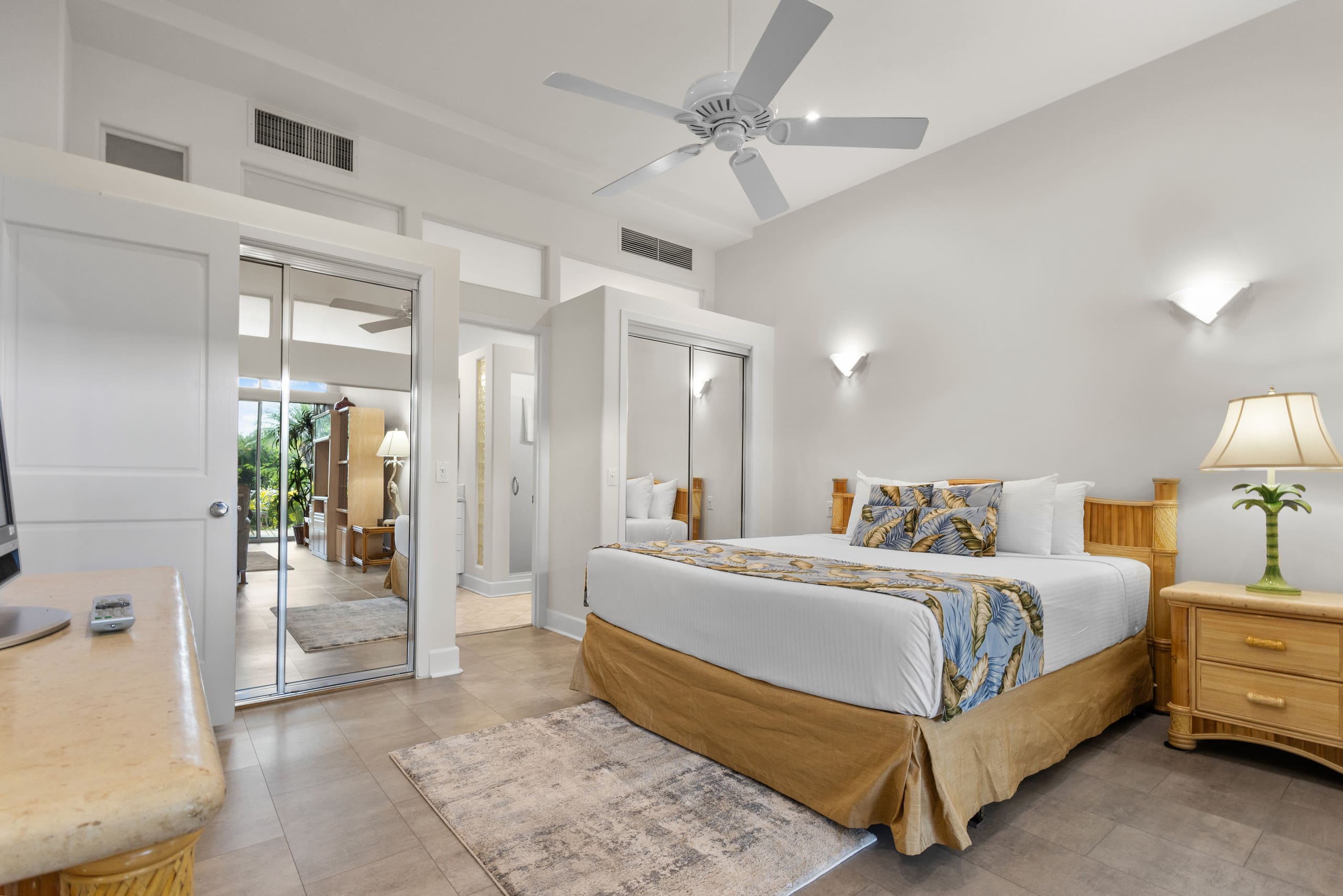 Condo in Lahaina · ★5.0 · 2 bedrooms · 3 beds · 2.5 baths - Image 5