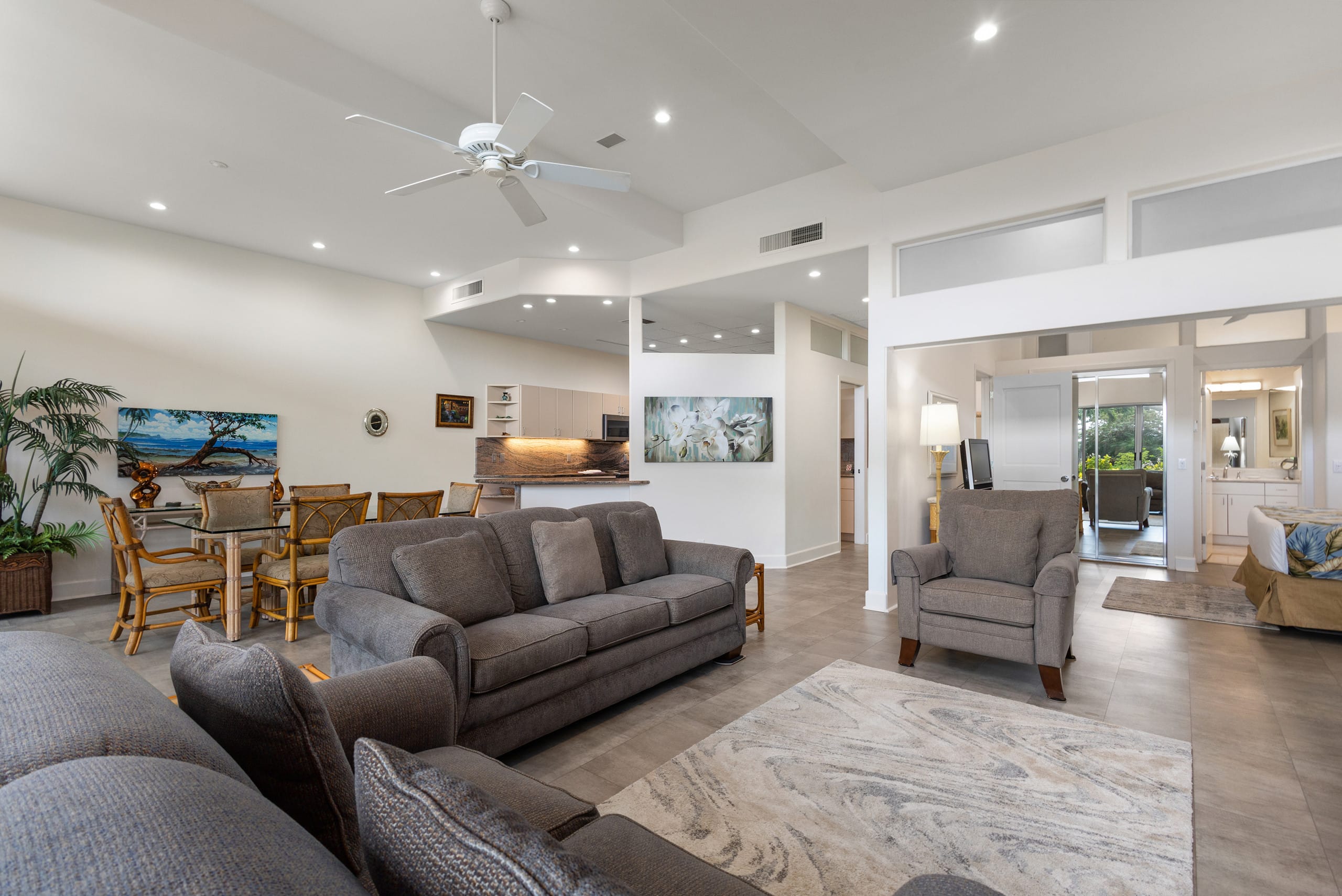 Condo in Lahaina · ★5.0 · 2 bedrooms · 3 beds · 2.5 baths - Image 10