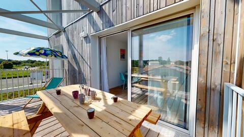 The Brise Marine Suite