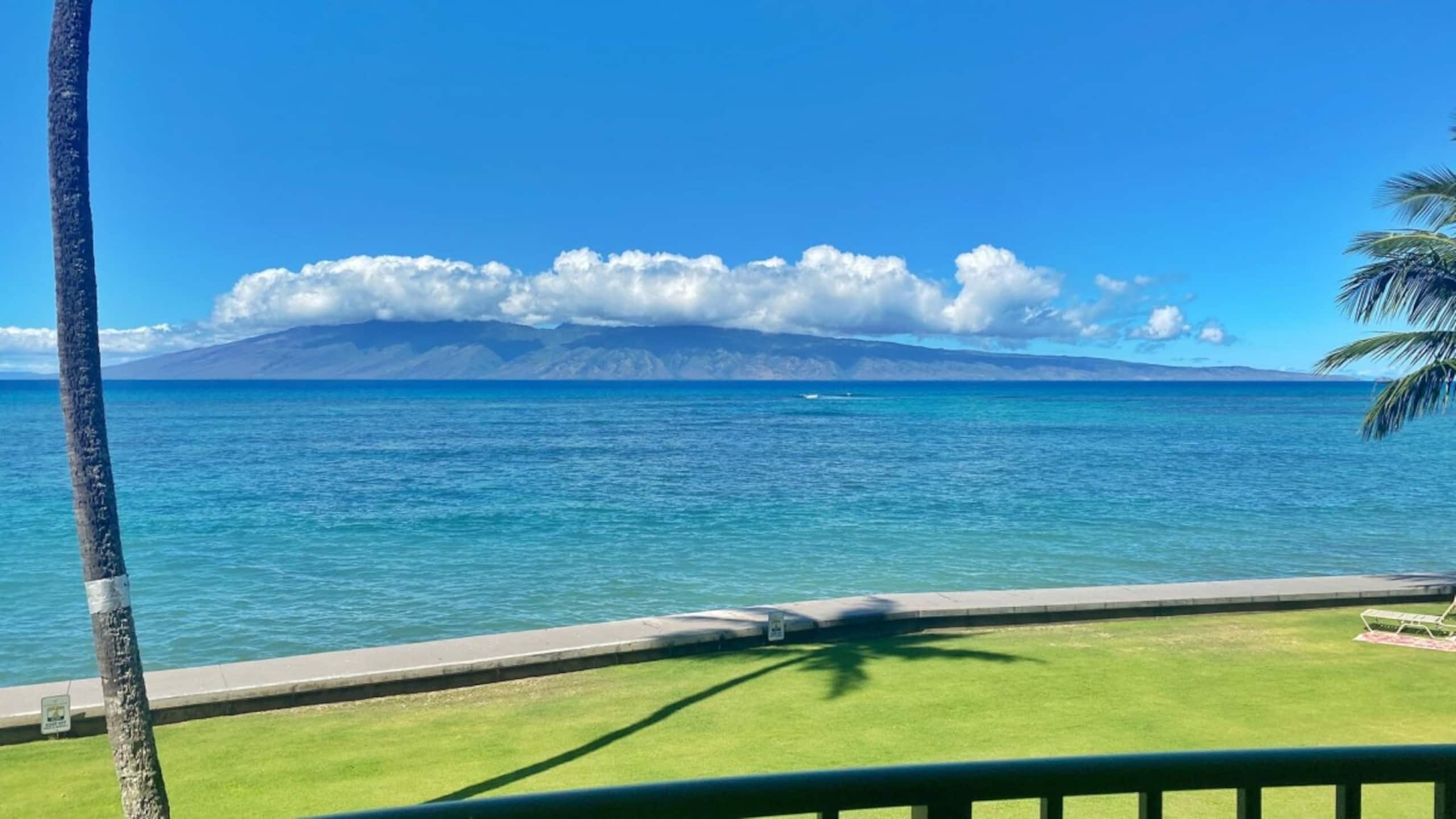Condo in Lahaina · ★4.67 · 1 bedroom · 2 beds · 1 bath - Image 3