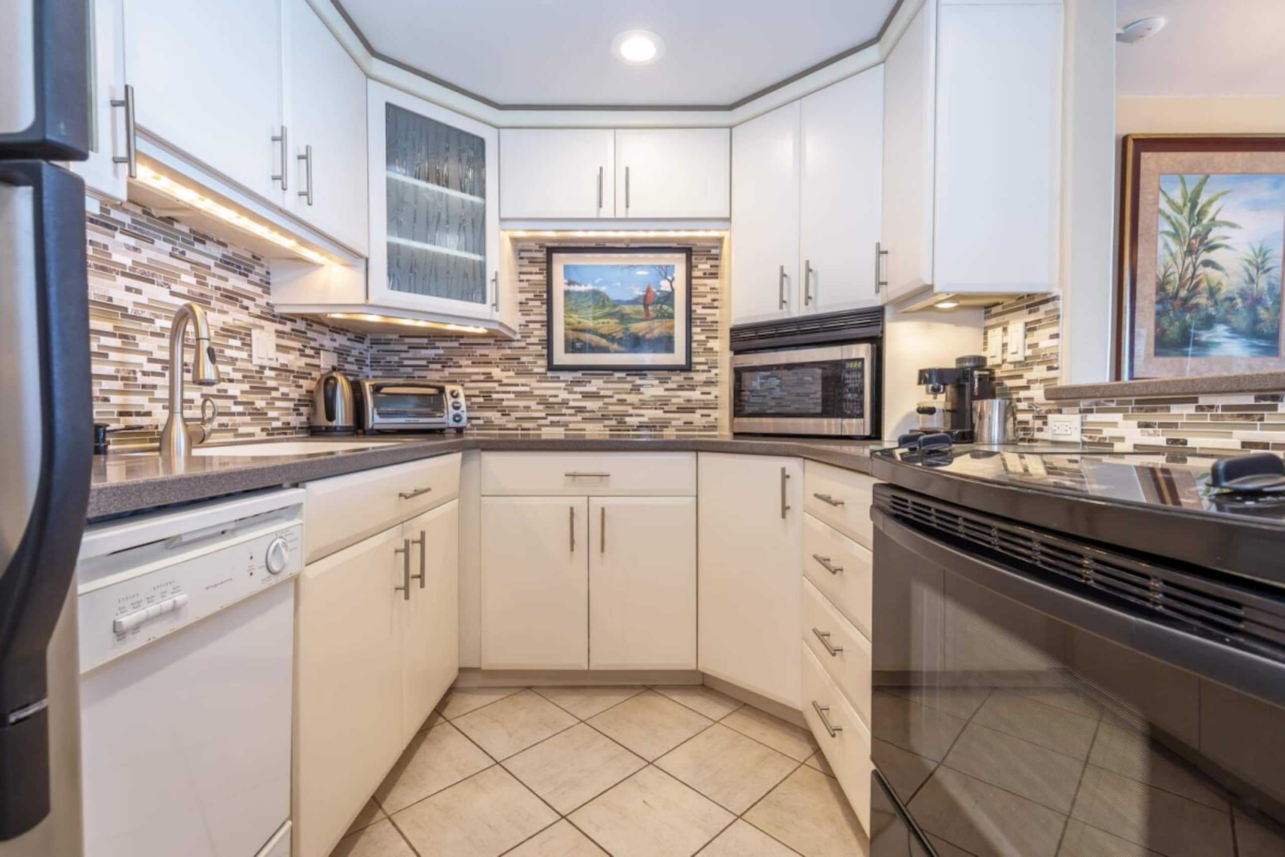 Condo in Lahaina · ★4.67 · 1 bedroom · 2 beds · 1 bath - Image 15