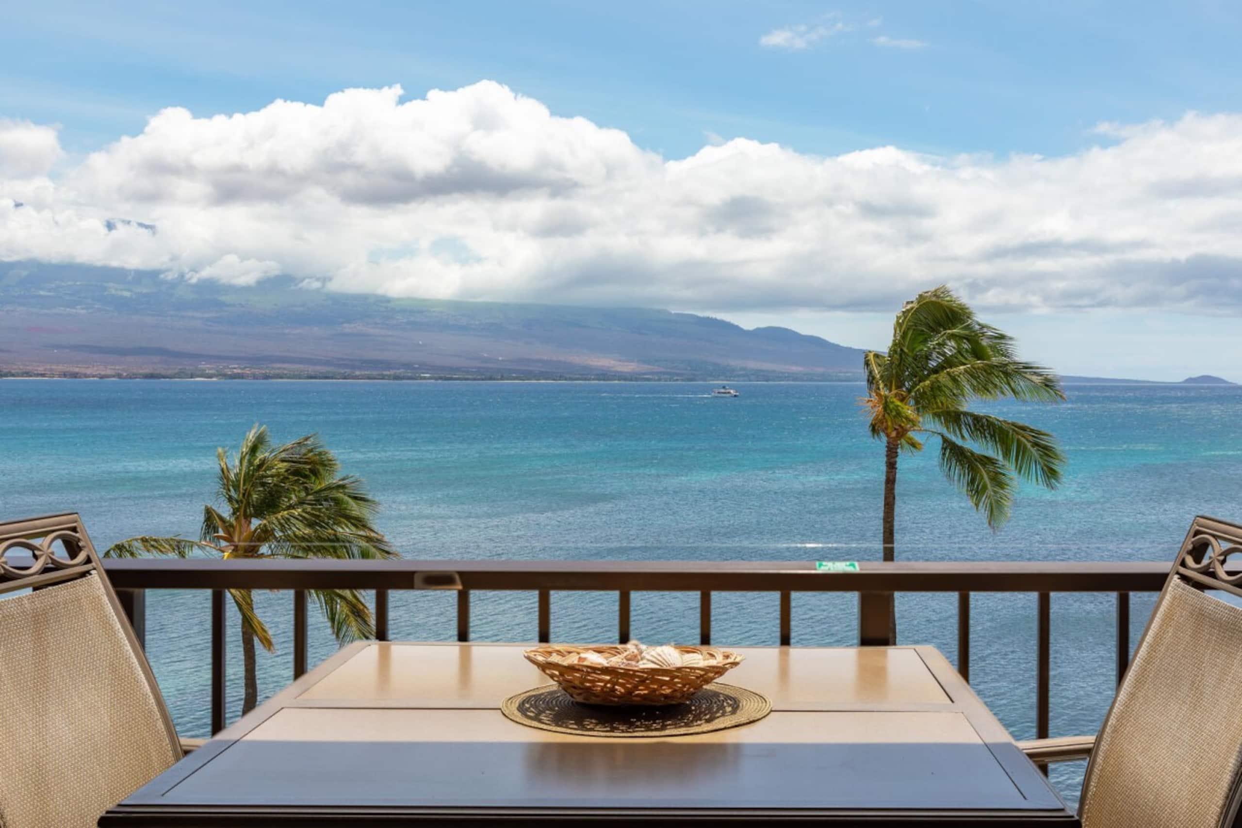 Condo in Wailuku · ★4.63 · 3 bedrooms · 4 beds · 2 private baths - Image 1
