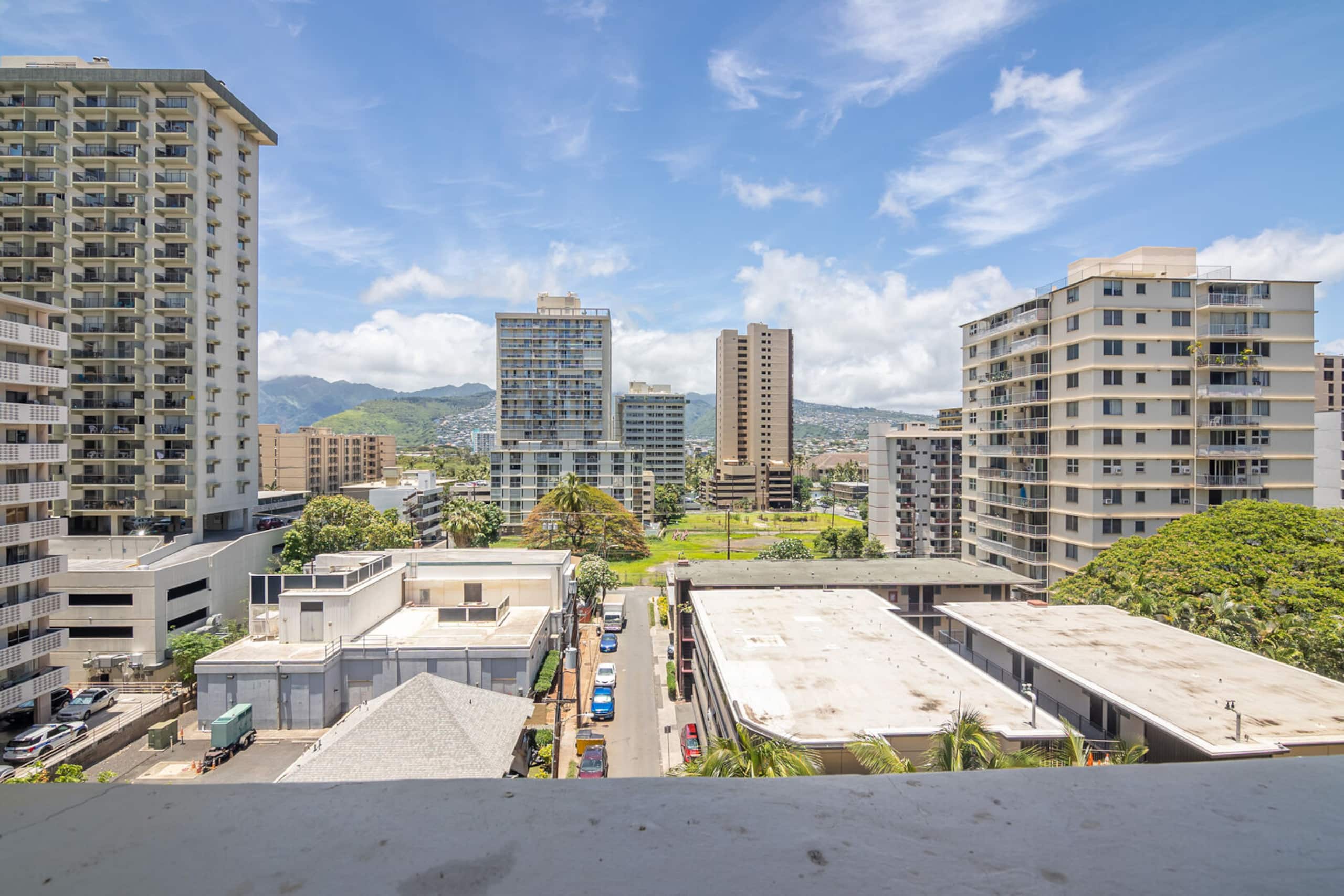 Condo in Honolulu · ★4.56 · 1 bedroom · 1 bed · 1 private bath - Image 30
