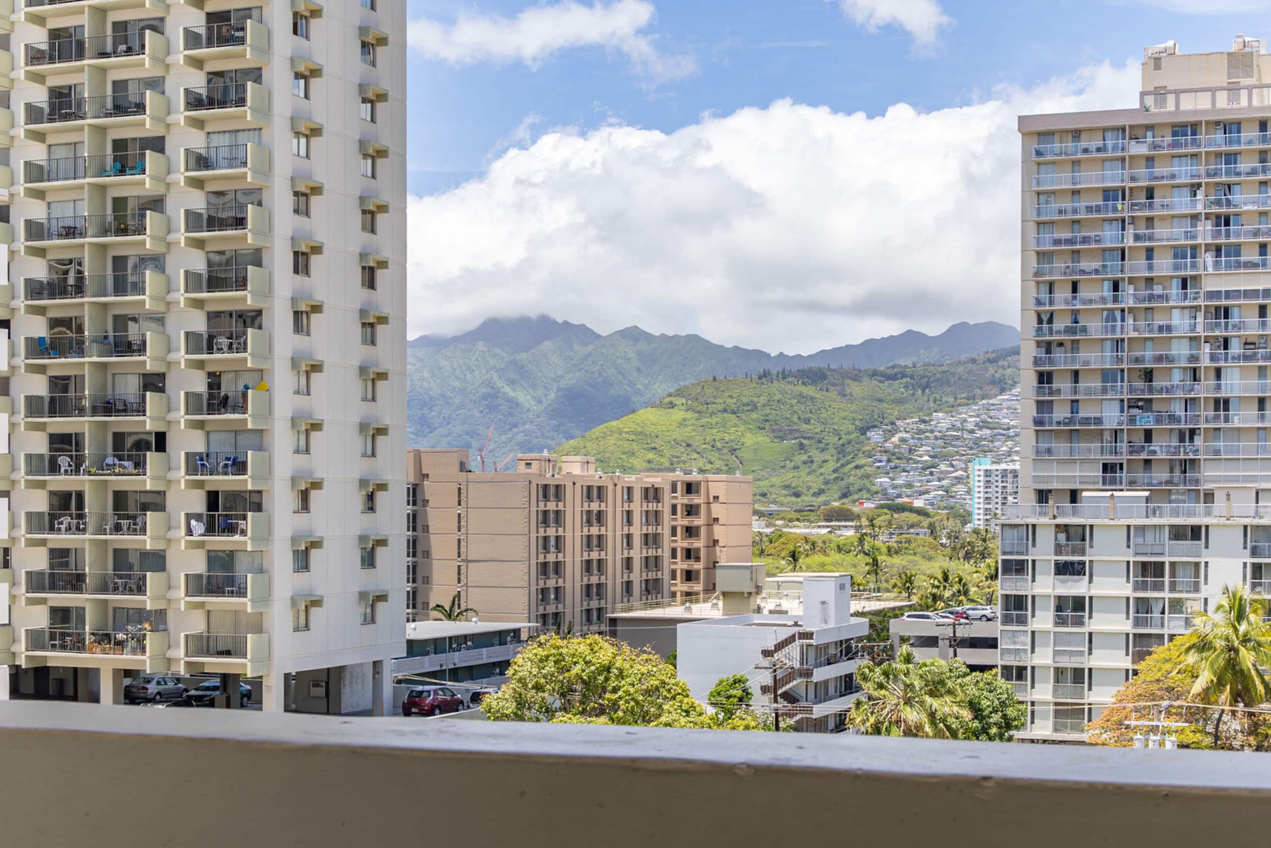 Condo in Honolulu · ★4.56 · 1 bedroom · 1 bed · 1 private bath - Image 31