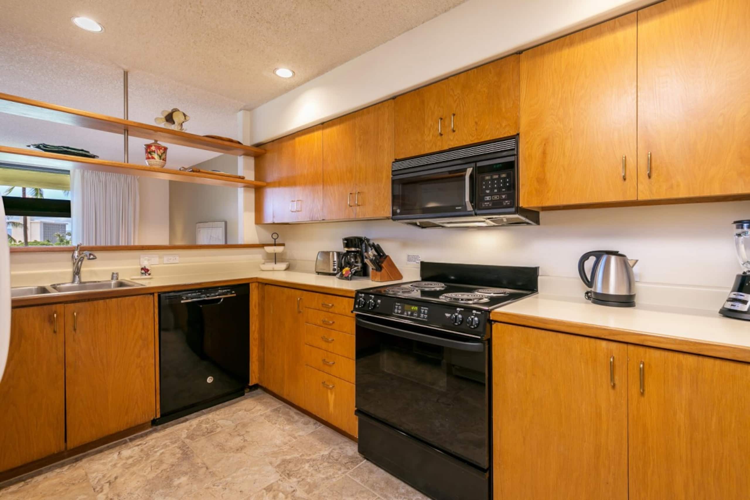 Condo in Lahaina · ★5.0 · 2 bedrooms · 4 beds · 2 baths - Image 18