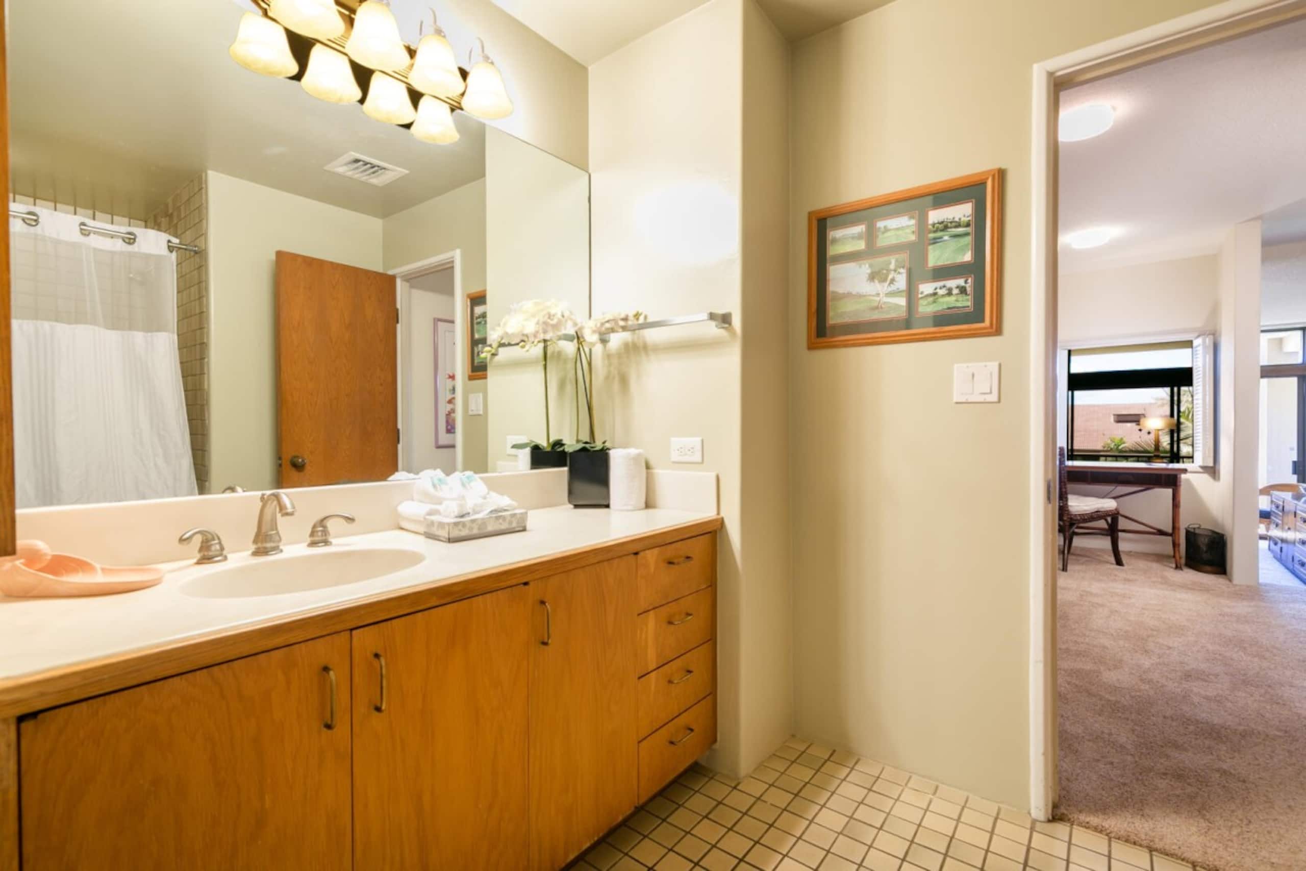 Condo in Lahaina · ★5.0 · 2 bedrooms · 4 beds · 2 baths - Image 20