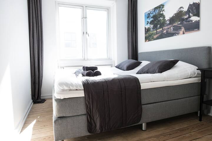 New 2-BR apartment in the city center – 36 gallery image 5