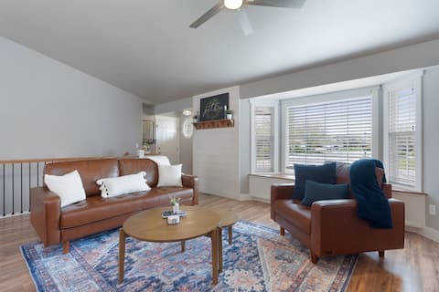 Popular Airbnb listing: Wanderlust Adventure Retreat • Climbing & Tub! in Loveland