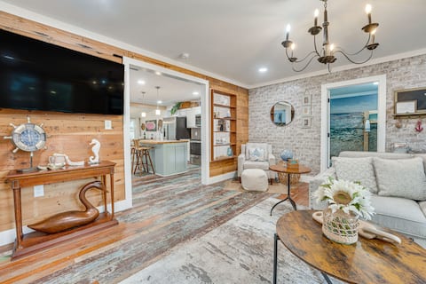 Walk to Boat Ramp: Newly Remodeled Seadrift Home!