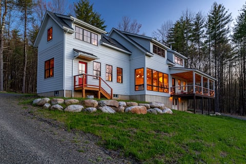 Stunning Country Contemporary w/ FP & Views