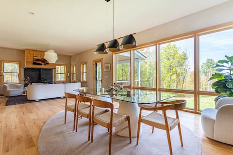 Contemporary Stunner near Inness & Trails