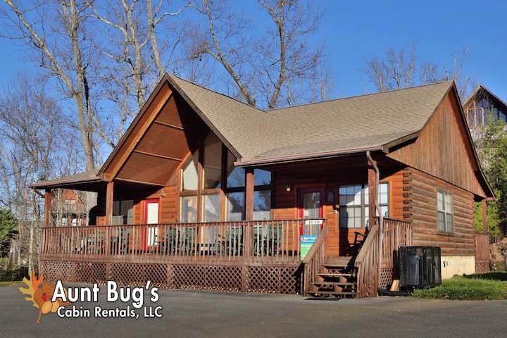 2 Bedroom, 2 Bathroom Cabin With Indoor Swimming P - 塞維爾維爾