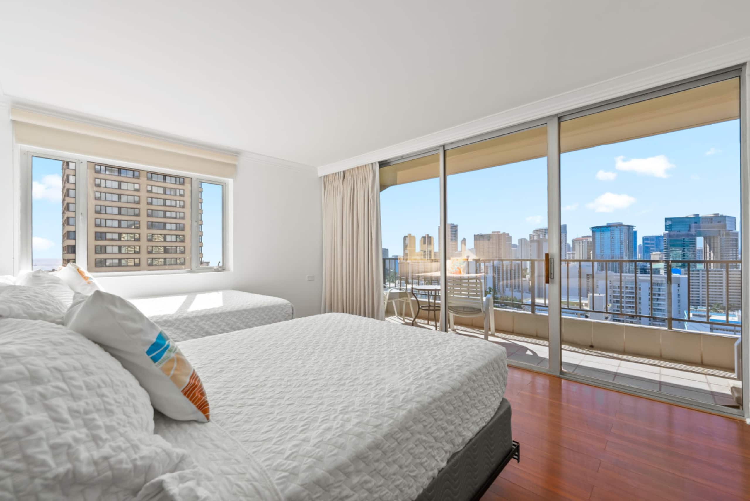 *Honu Hale: Penthouse 2 BDR Ocean View Waikiki* - Image 32