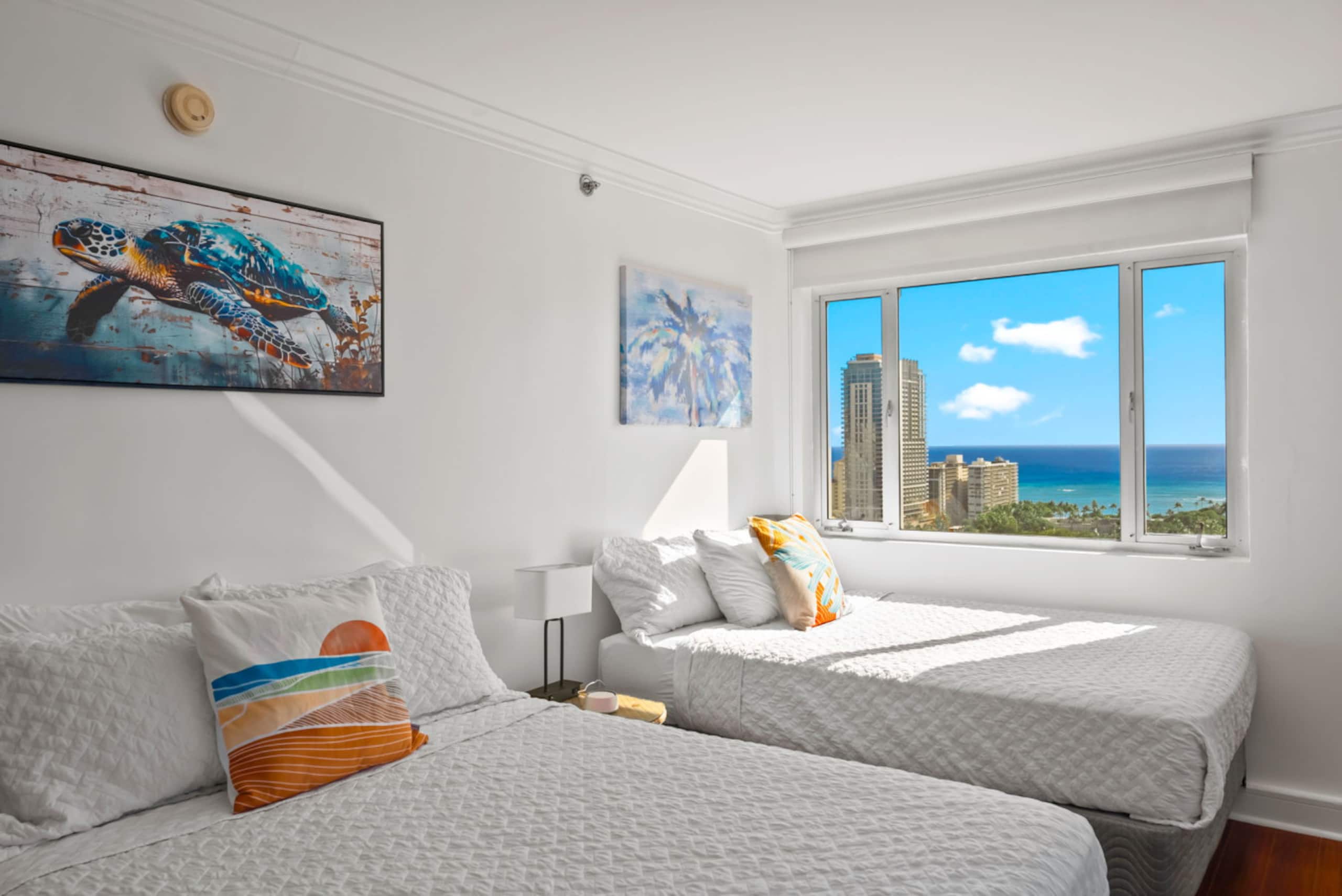 *Honu Hale: Penthouse 2 BDR Ocean View Waikiki* - Image 36