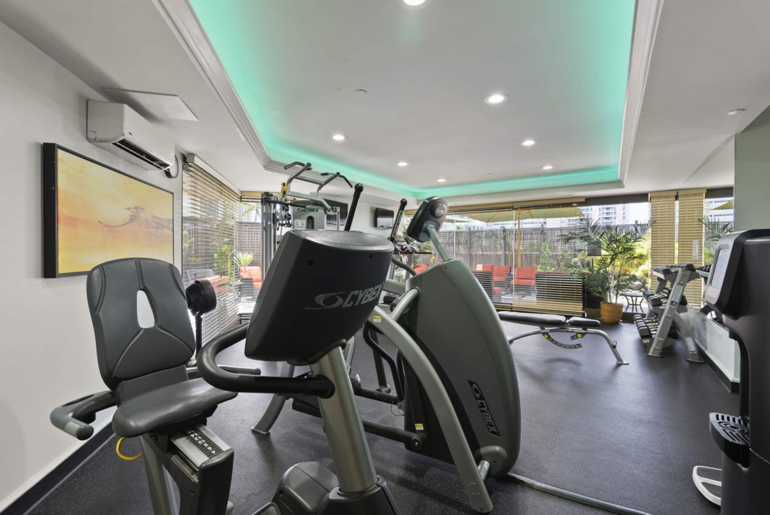 *Honu Hale: Penthouse 2 BDR Ocean View Waikiki* - Image 77