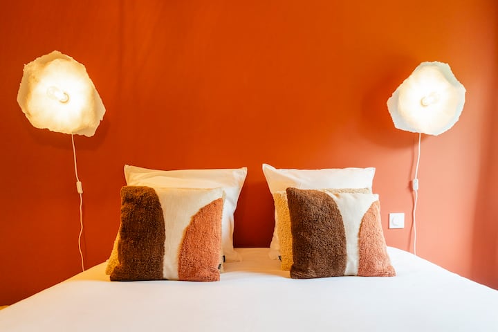 Manželská posteľ veľkosti King – Chata pre 8 osôb – L'authentique – Station des Rousses