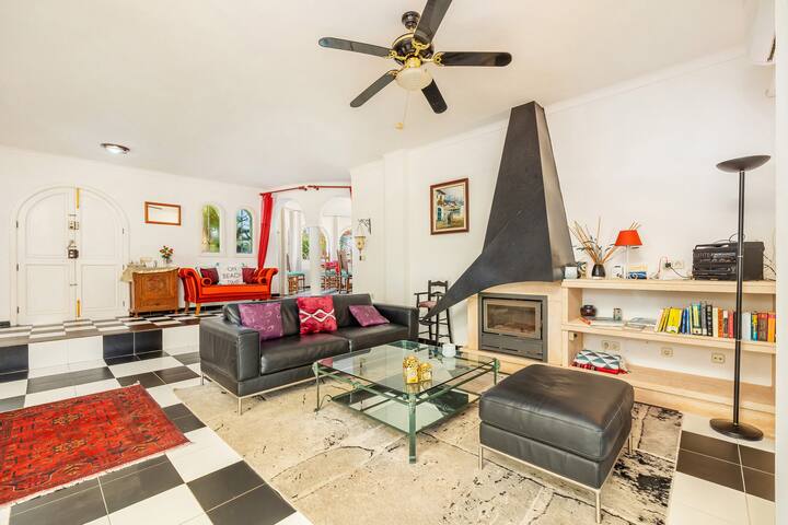 Villa Malik mit Meerblick und Pool gallery image 4