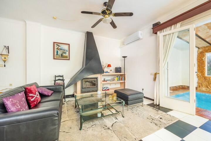 Villa Malik mit Meerblick und Pool gallery image 5