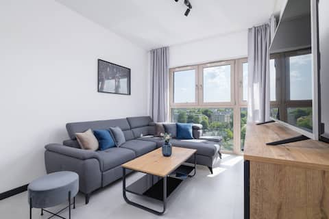 Popular Airbnb listing: Słoneczna 20 | Comfortable Apartment | Remote Work in Koszutka