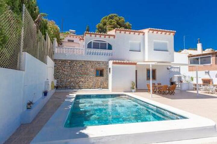Ap & Go By Apartments And Go managed Airbnb listing 3