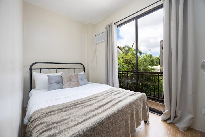 Shtëpia #1: Dhoma e gjumit 1 me krevat dopio