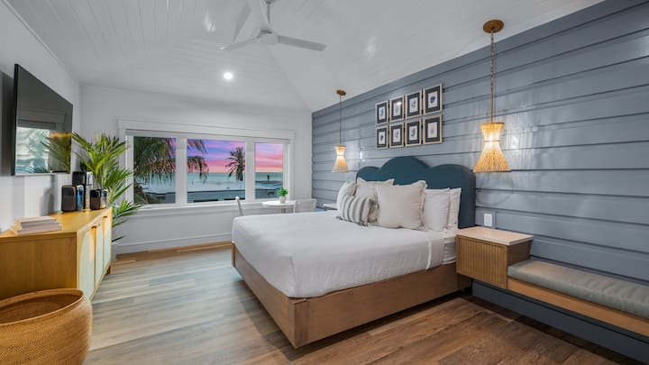 Сутінки - Спальня 4 - Ліжко розміру King size та суміжна ванна кімната