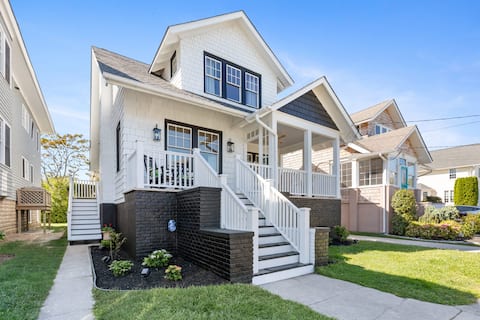 Walk to Everything, Fully Stocked, sleeps 10